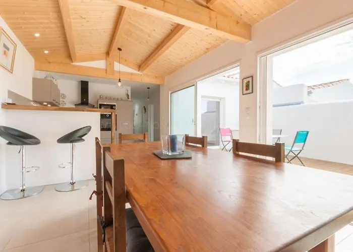 Maison Spacieuse A Avec Terrasse Et Stationnement - Fr-1-835-5 Сasa de vacaciones